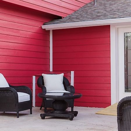 Navasota Red Velvet Inn מראה חיצוני תמונה