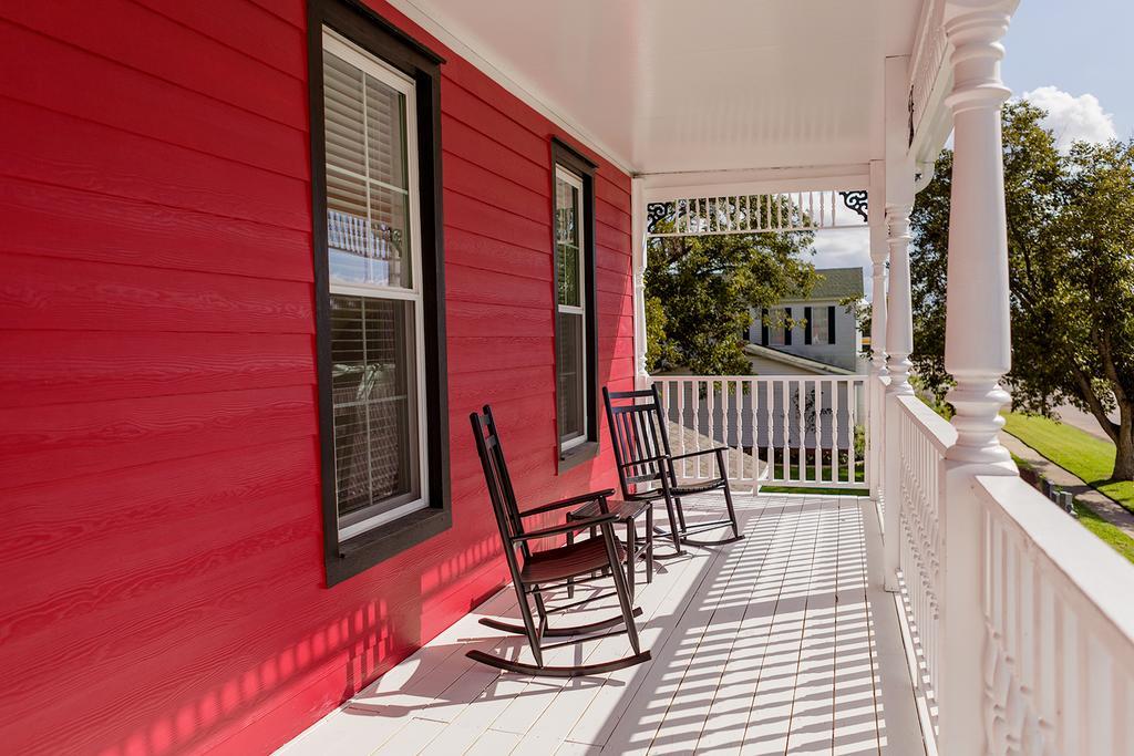 Navasota Red Velvet Inn מראה חיצוני תמונה